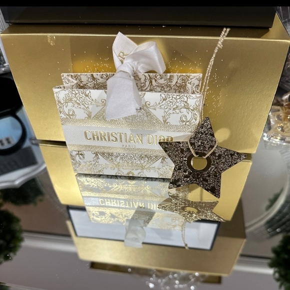 RARE DIOR 2023 Engraved Metal Gold Star Charm Christmas Ornament with dior paper - Picture 3 of 10
